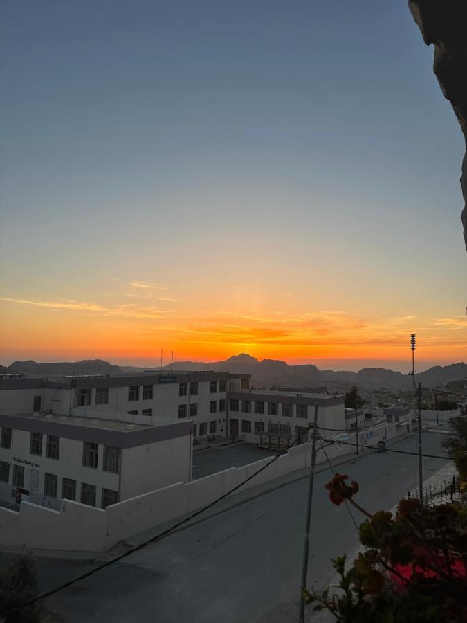 Petra View Flat Hotel Wadi Musa Exterior foto