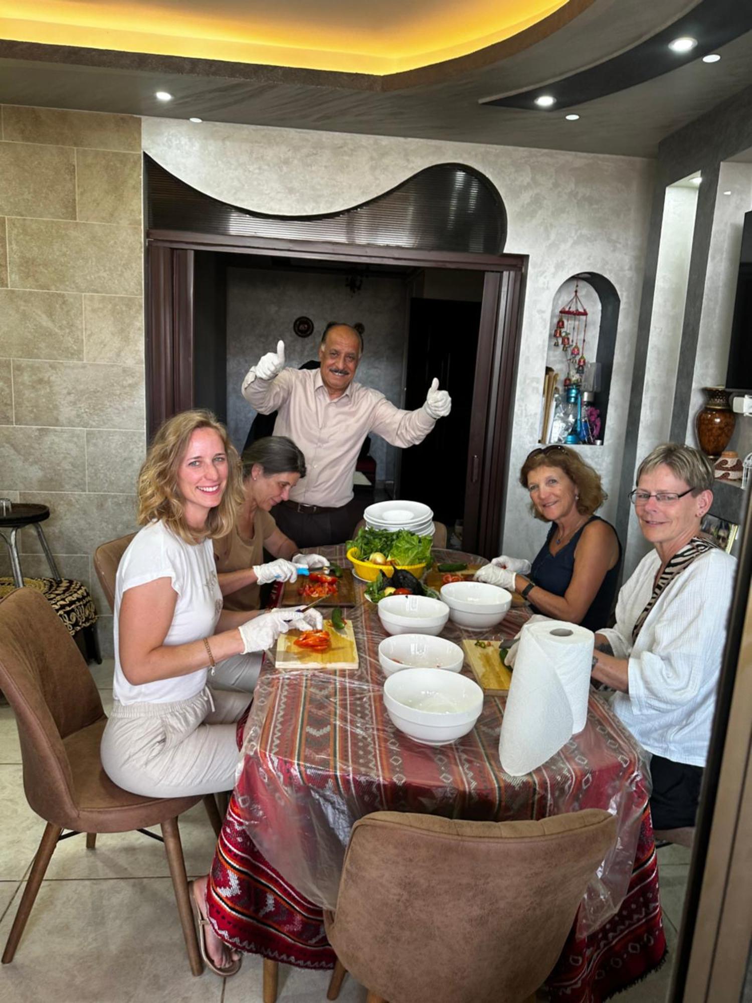 Petra View Flat Hotel Wadi Musa Exterior foto